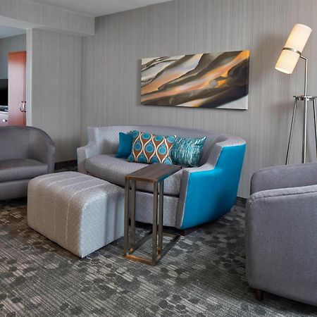 Courtyard By Marriott Albany Thruway Hotel Exterior foto